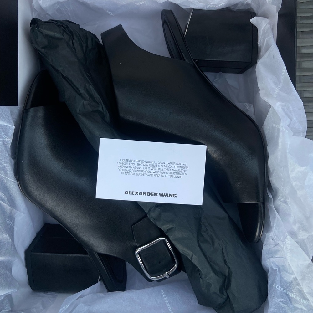 Brand New Alexander Wang Nadia Leather Sandals